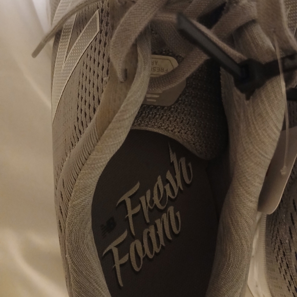 New Balance Fresh Foam shoes - Picture 7 of 7